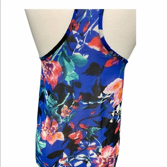 Everly Floral Racerback Tank Top Blue Size Small - Picture 8 of 10